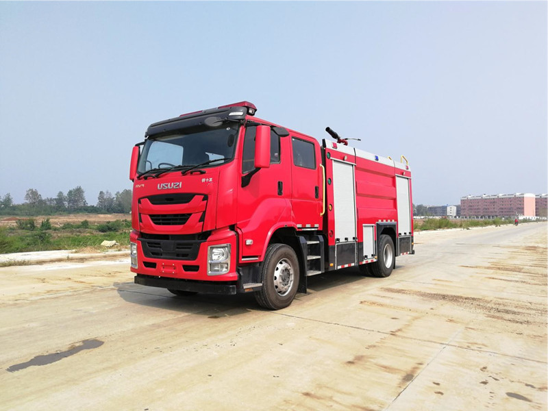沉汽豪沃后双桥16方水罐消防车图片安阳小型消防车救援车